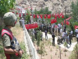 Başbağlar şehitlerine ağladı...